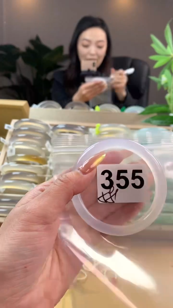 【闪购商品】玛瑙/玉髓手镯未镶嵌355