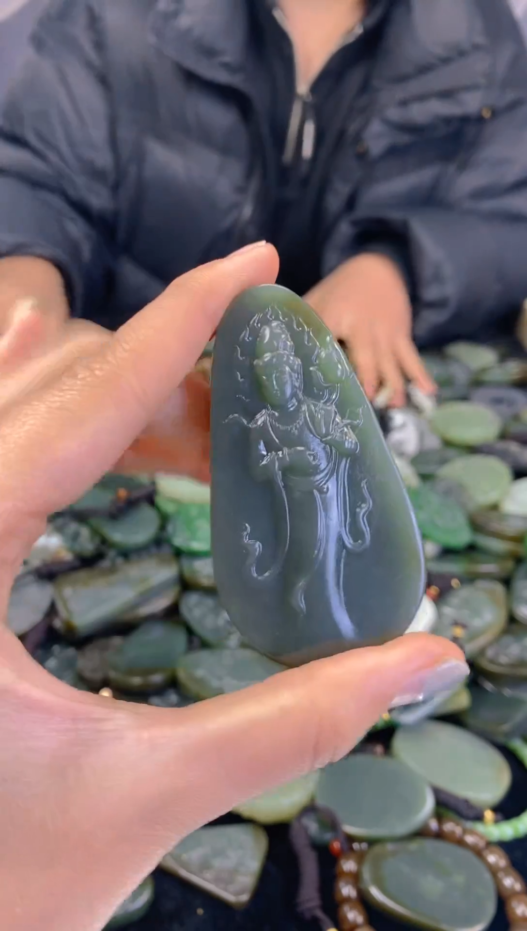 颈饰未镶嵌和田玉1