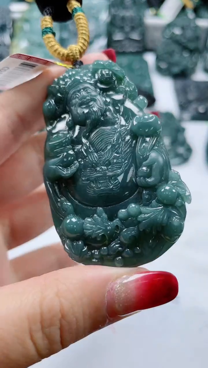 【闪购商品】翡翠颈饰未镶嵌             