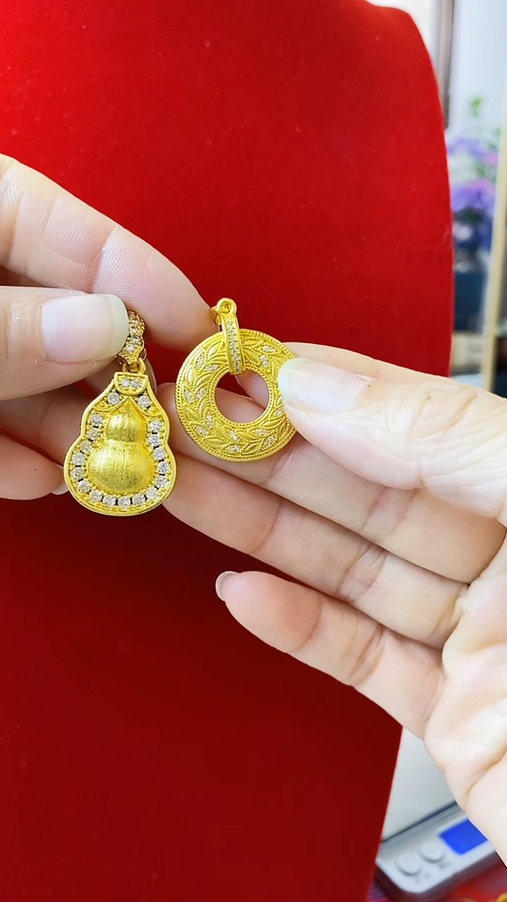 合金无057两个吊坠
