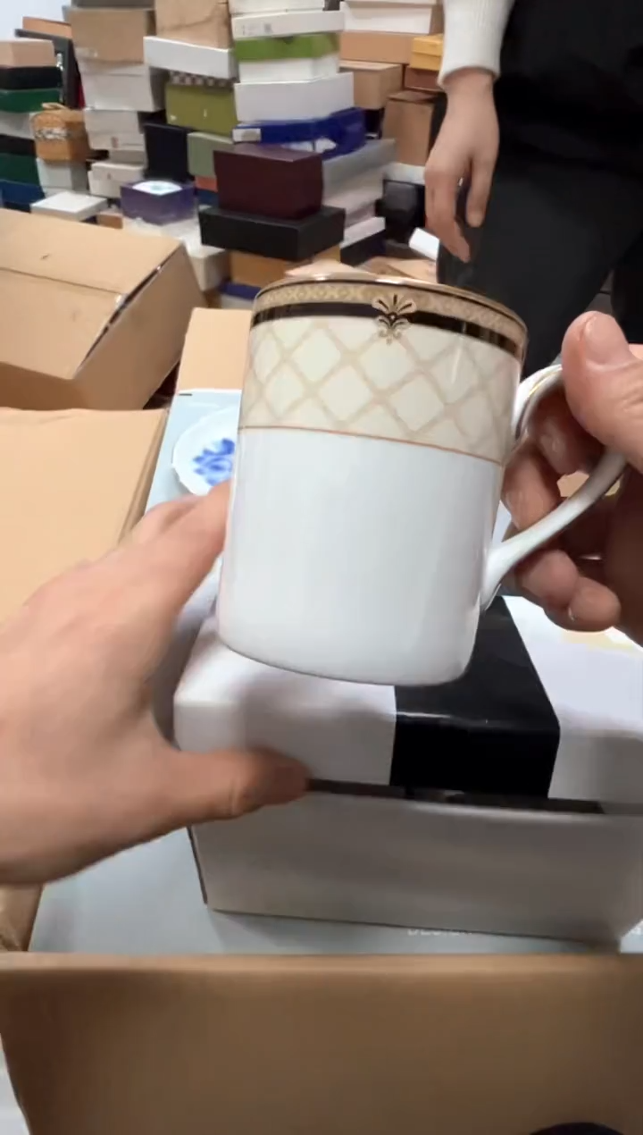 【闪购商品】瓷片e786好好好好好好