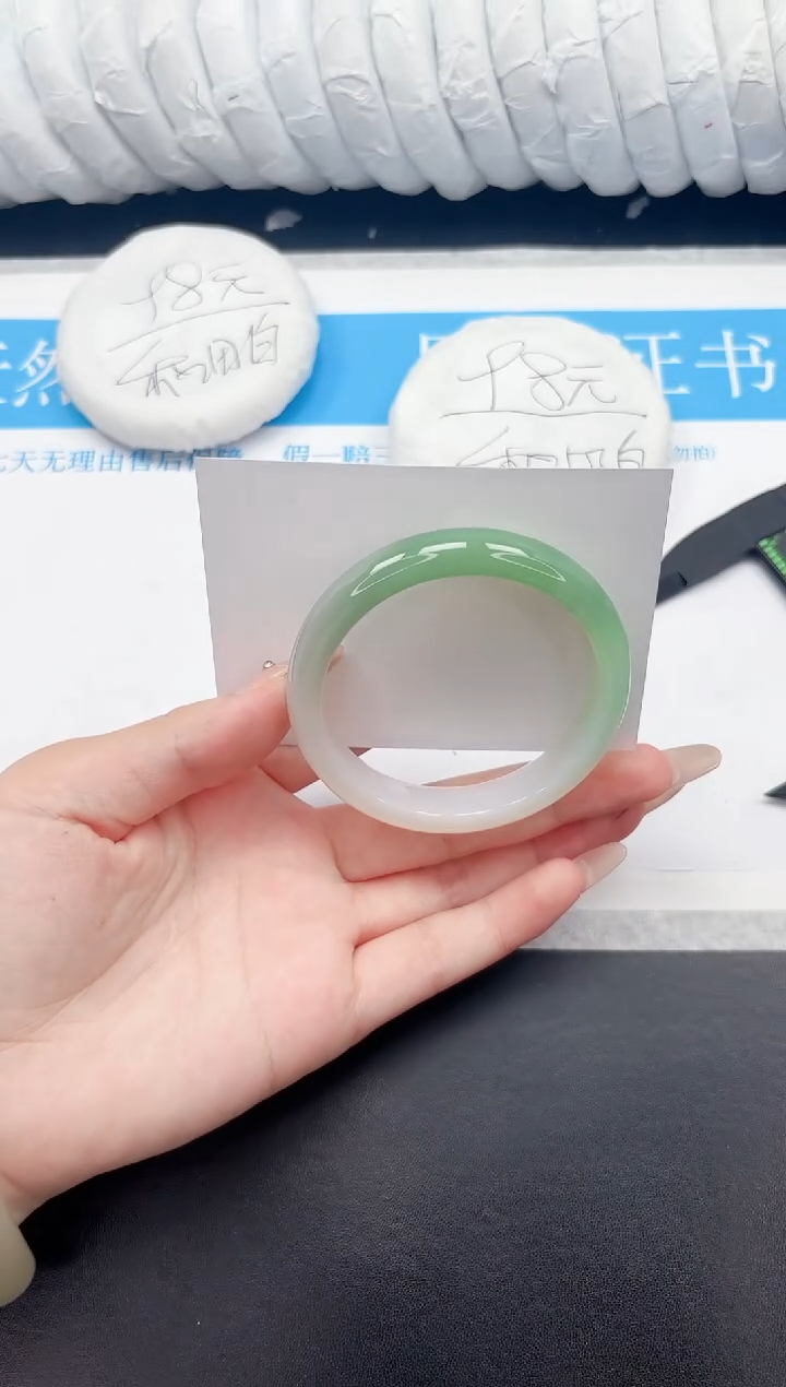 手镯石英质玉未镶嵌74-57