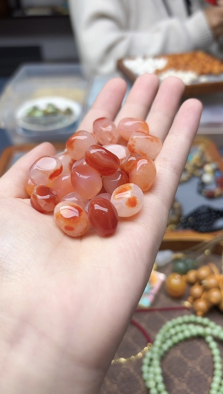 未镶嵌南红玛瑙挂件南红随型近10*14mmDN