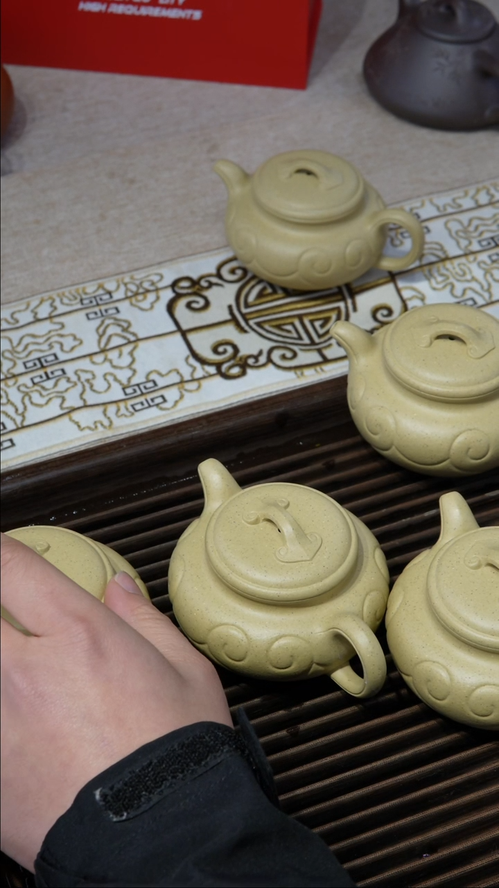 【闪购商品】紫砂茶壶本绿如意仿古 封釉