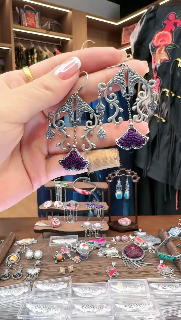 【闪购商品】织绣564黔东南苗族刺绣