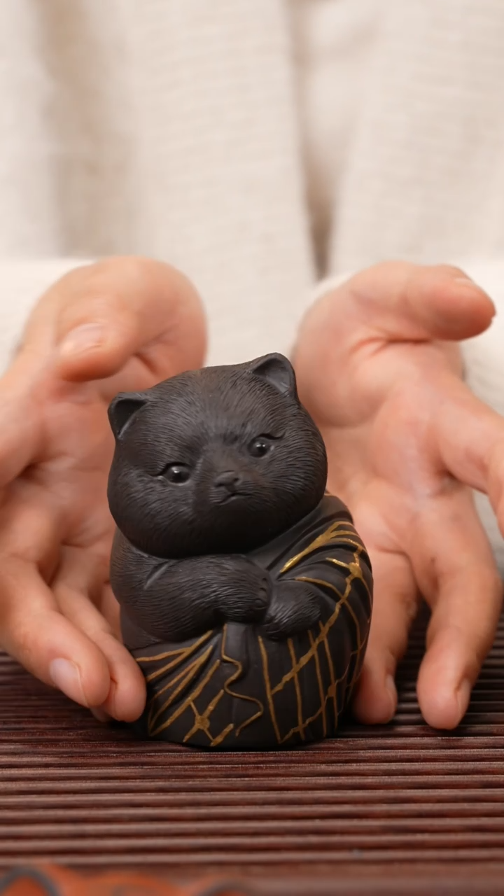 【闪购商品】紫砂茶宠描金 袈裟熊