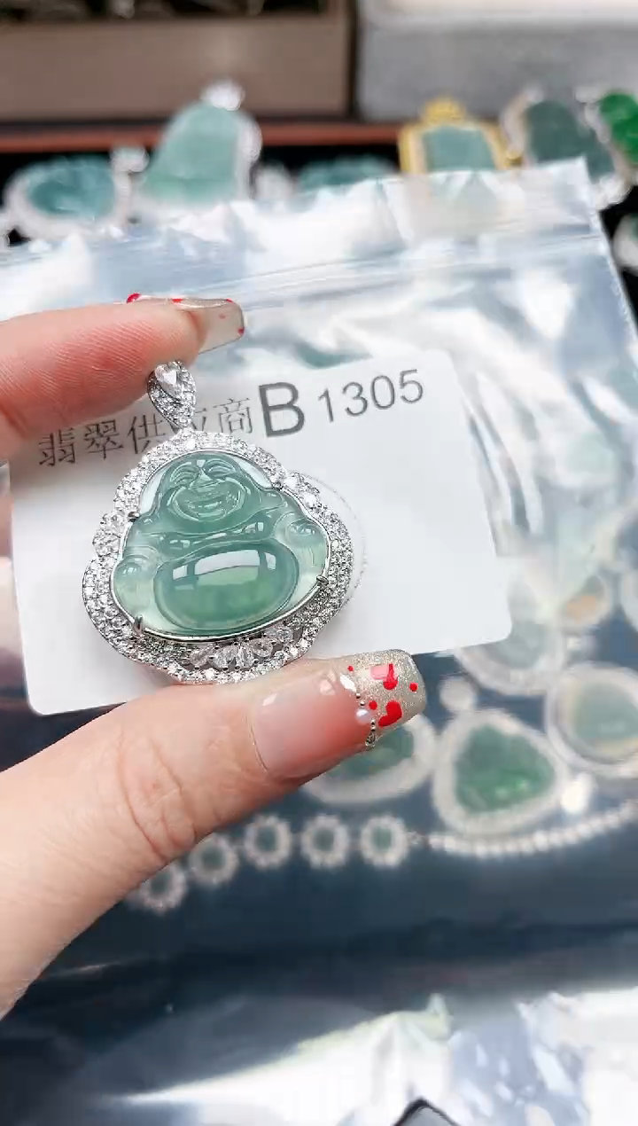 【闪购商品】翡翠颈饰未镶嵌1305赠皮绳