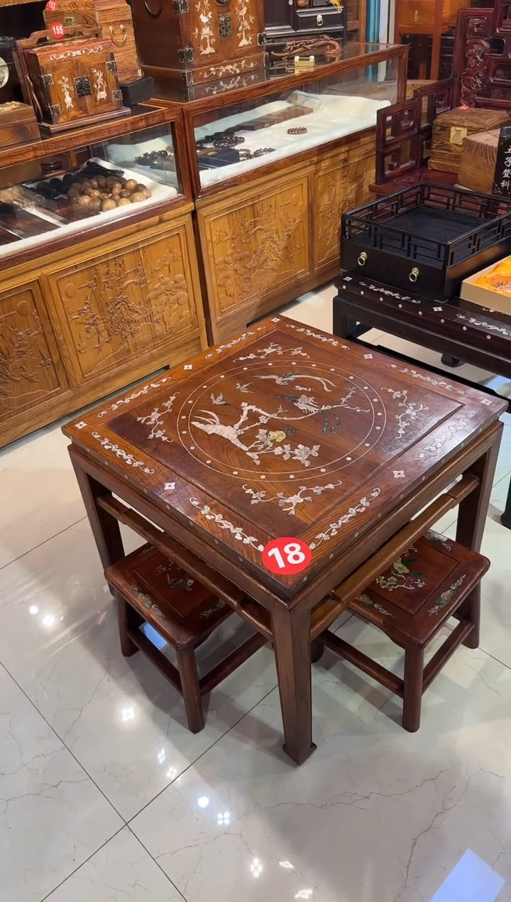 【闪购商品】木木艺缅花八仙桌一套3100.8888