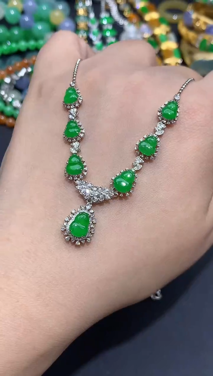 翡翠18K金镶嵌颈饰645-春日珠宝