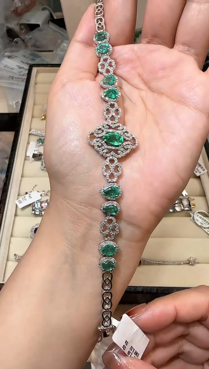 【闪购商品】定制祖母绿手链银S925镶嵌手链