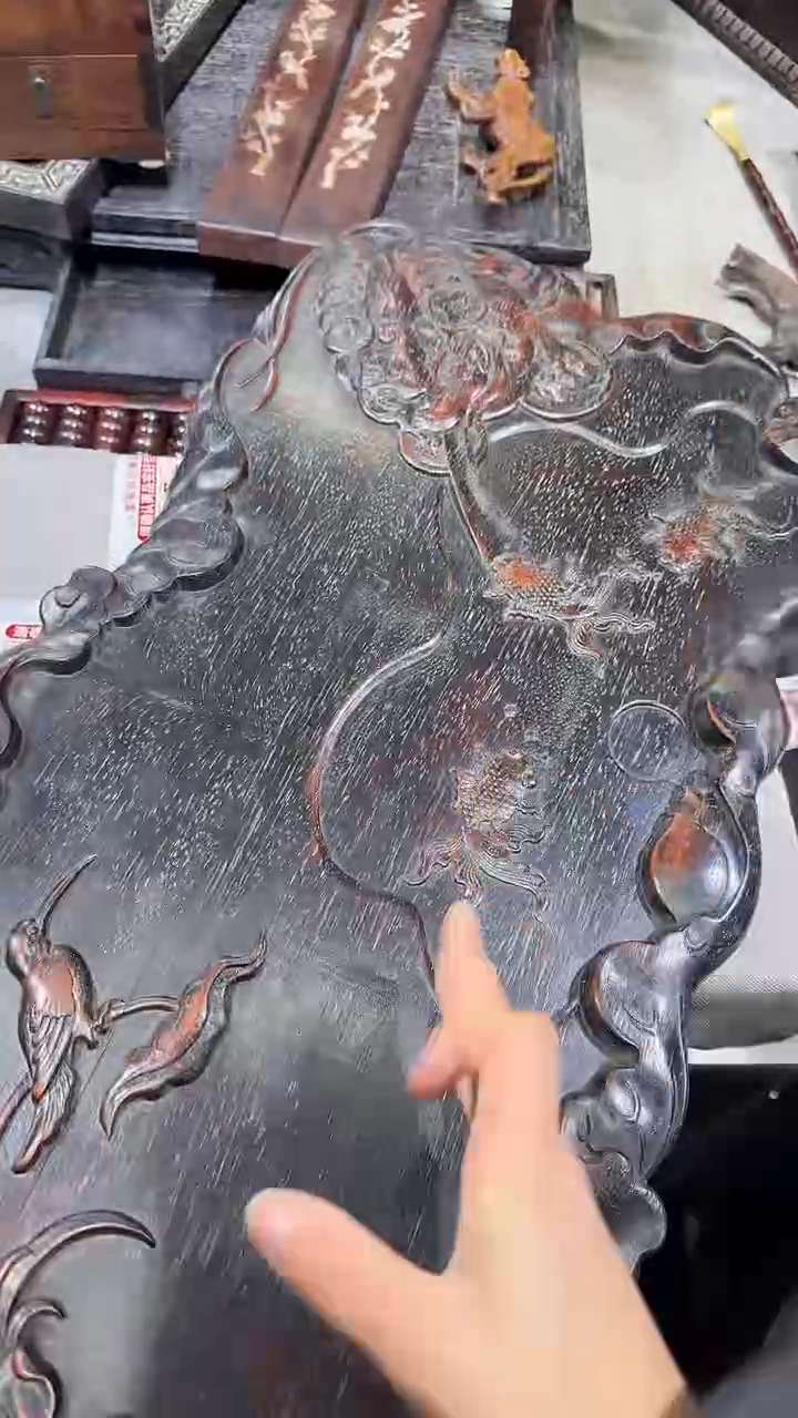 木紫檀雕刻金蟾茶海