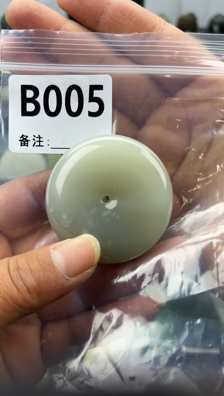 未镶嵌和田玉珠宝半成品平安扣