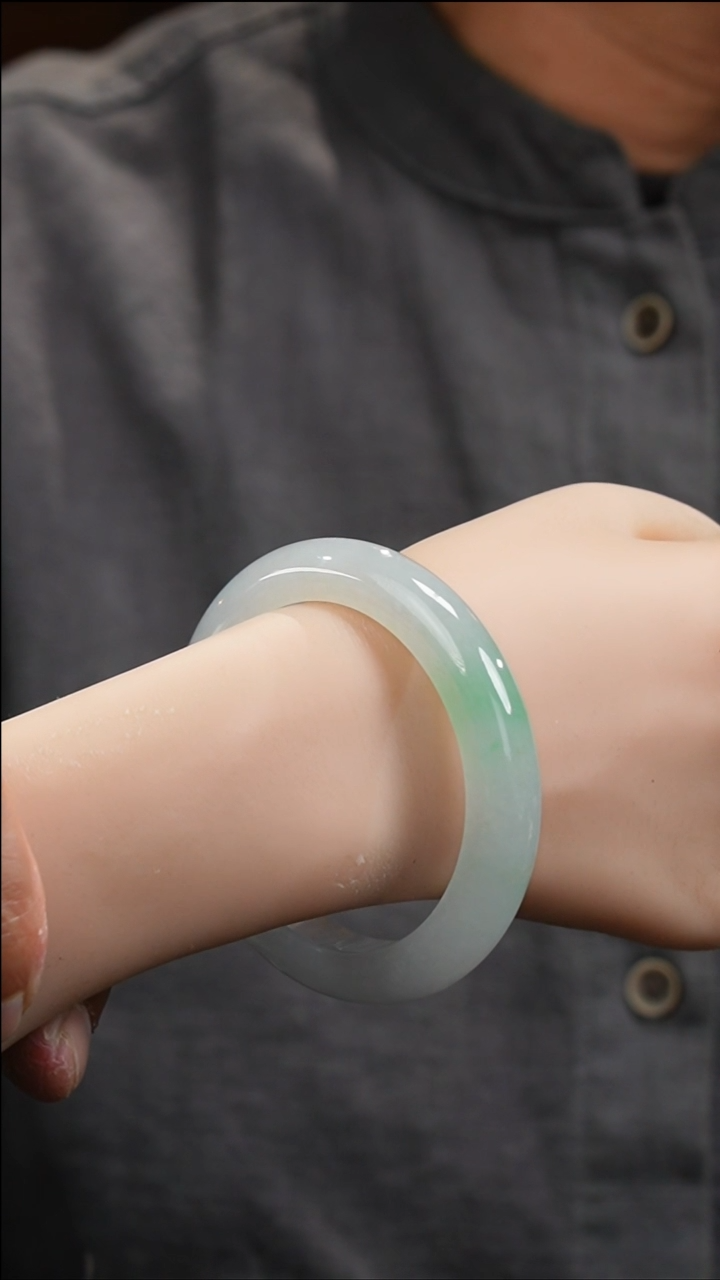 【闪购商品】翡翠手镯未镶嵌345·