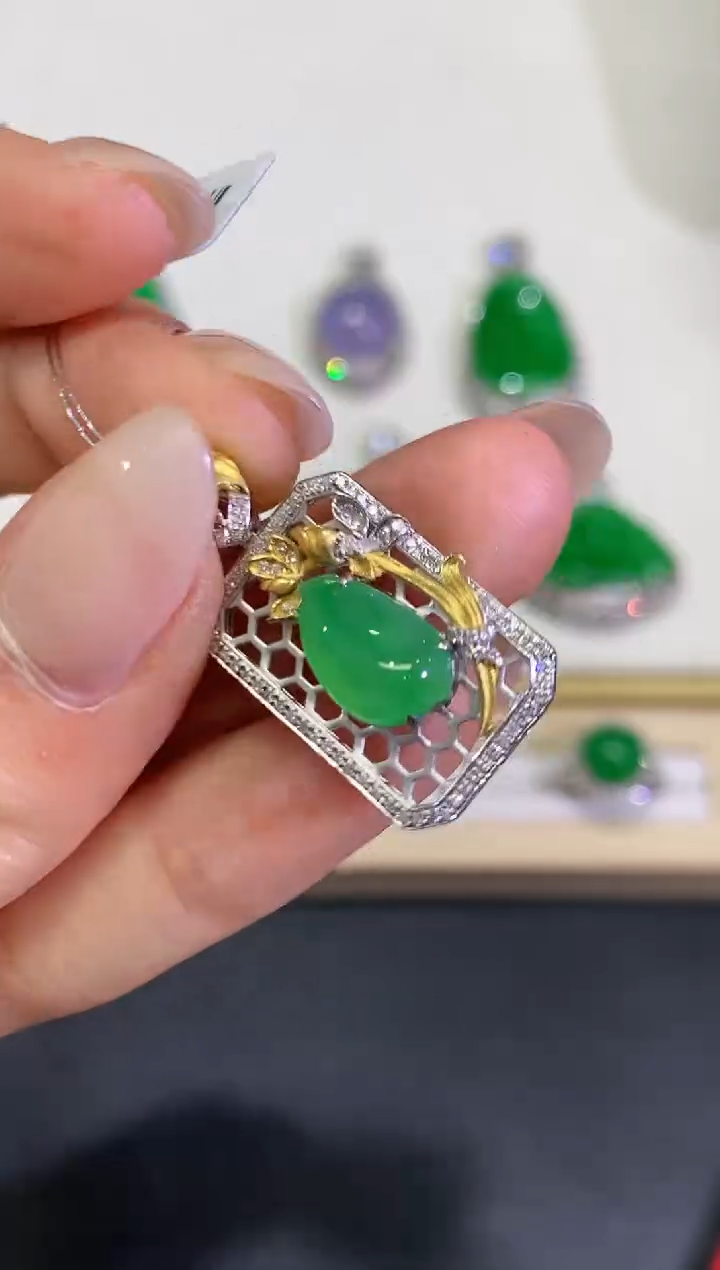 【闪购商品】翡翠颈饰18K金镶嵌团购41