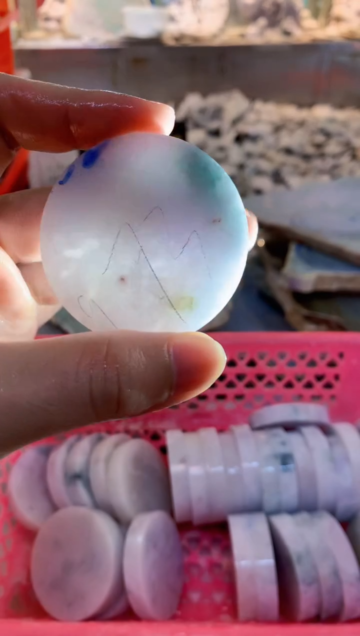 翡翠未镶嵌颈饰0朗0翡翠珠宝 794 随机性