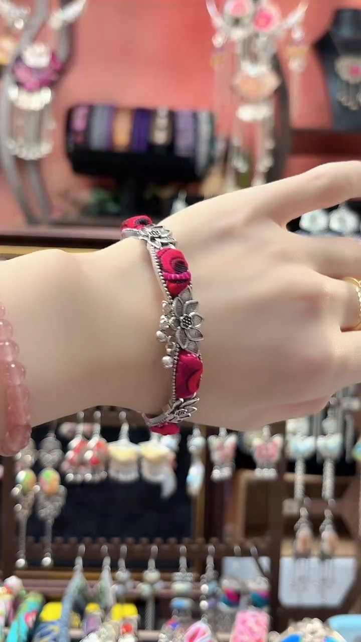 织绣 云织谣民族风精美饰品   28