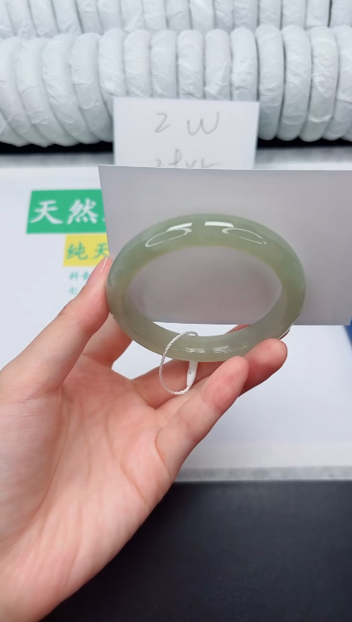 未镶嵌手镯和田玉123-55.2QS1