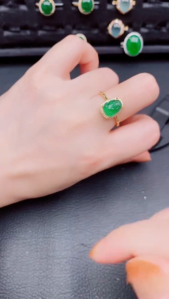 【闪购商品】翡翠戒指银S925镶嵌天然a货翡翠372