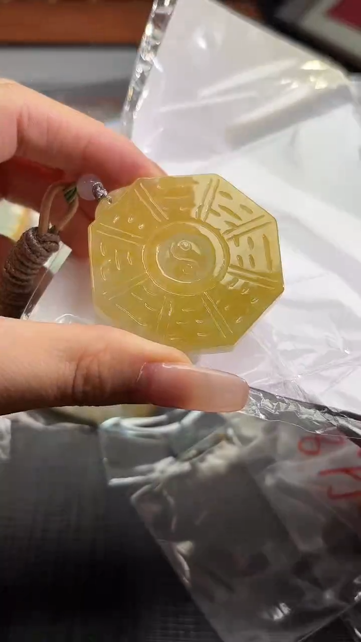 翡翠未镶嵌颈饰100638815