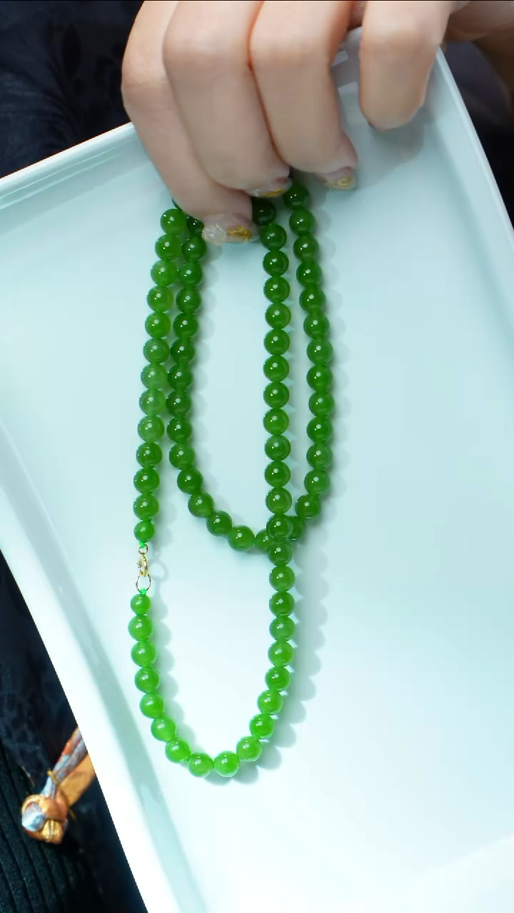 和田玉（碧玉）18K金镶嵌项链18k碧玉项链5-6mm 多样性发其一