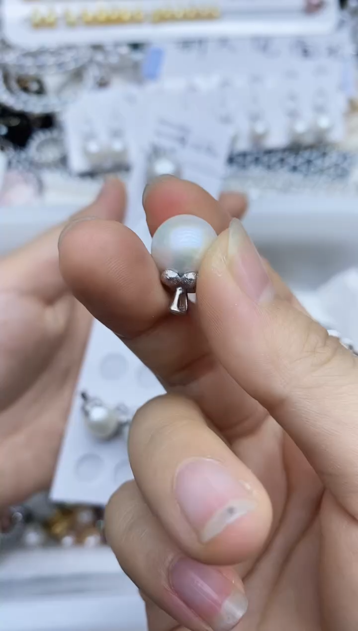 吊坠(不含链)未镶嵌淡水珍珠吊坠多样性发其一