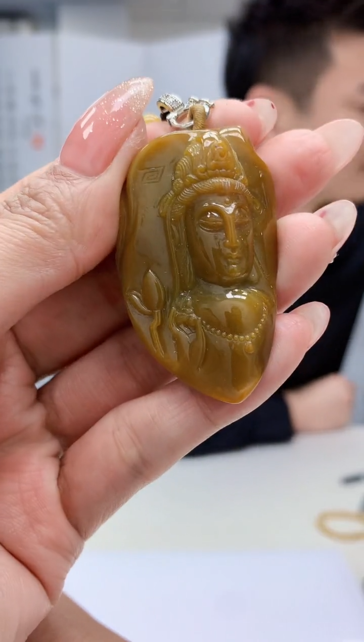 【闪购商品】定制翡翠未镶嵌4990MM-毛货挂件122赠珠链