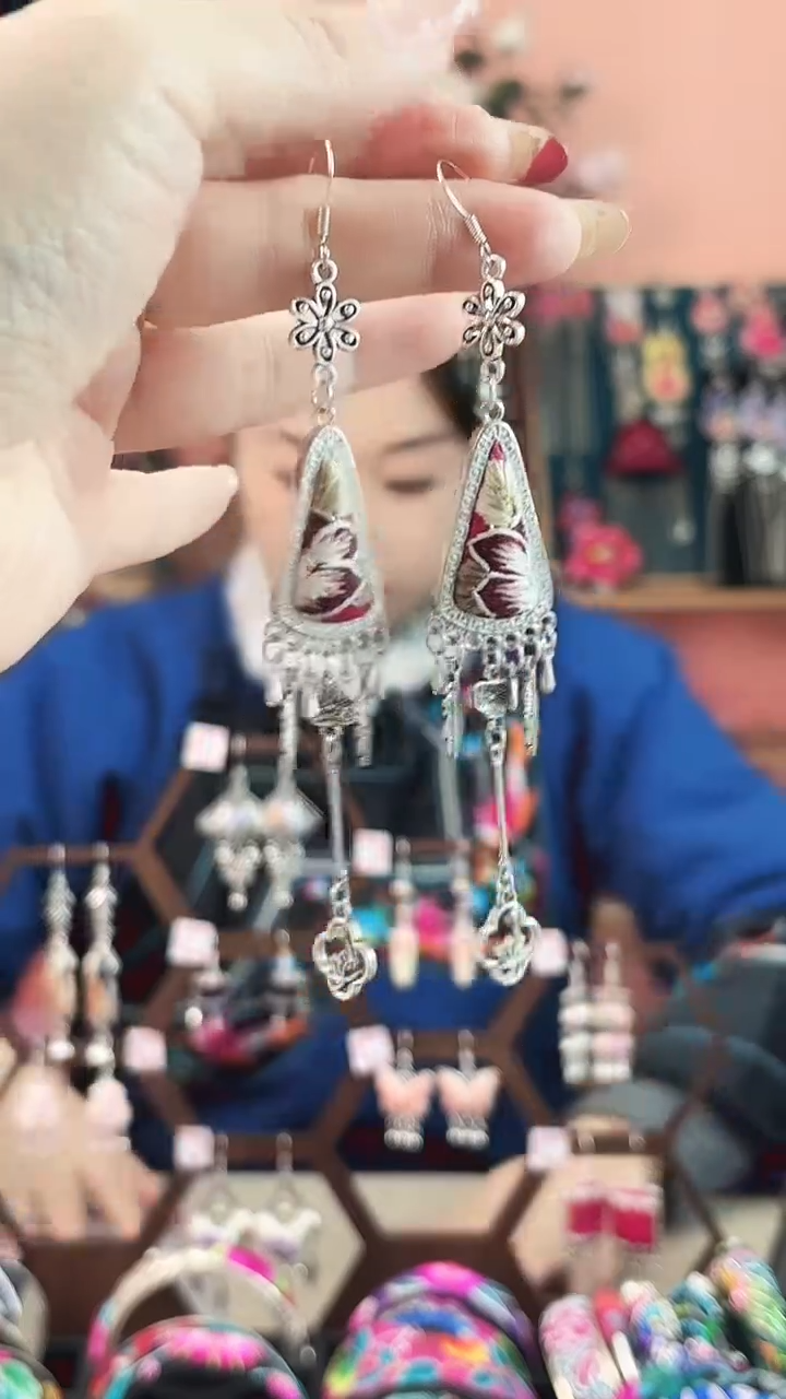 艺枝独绣手工饰品  24