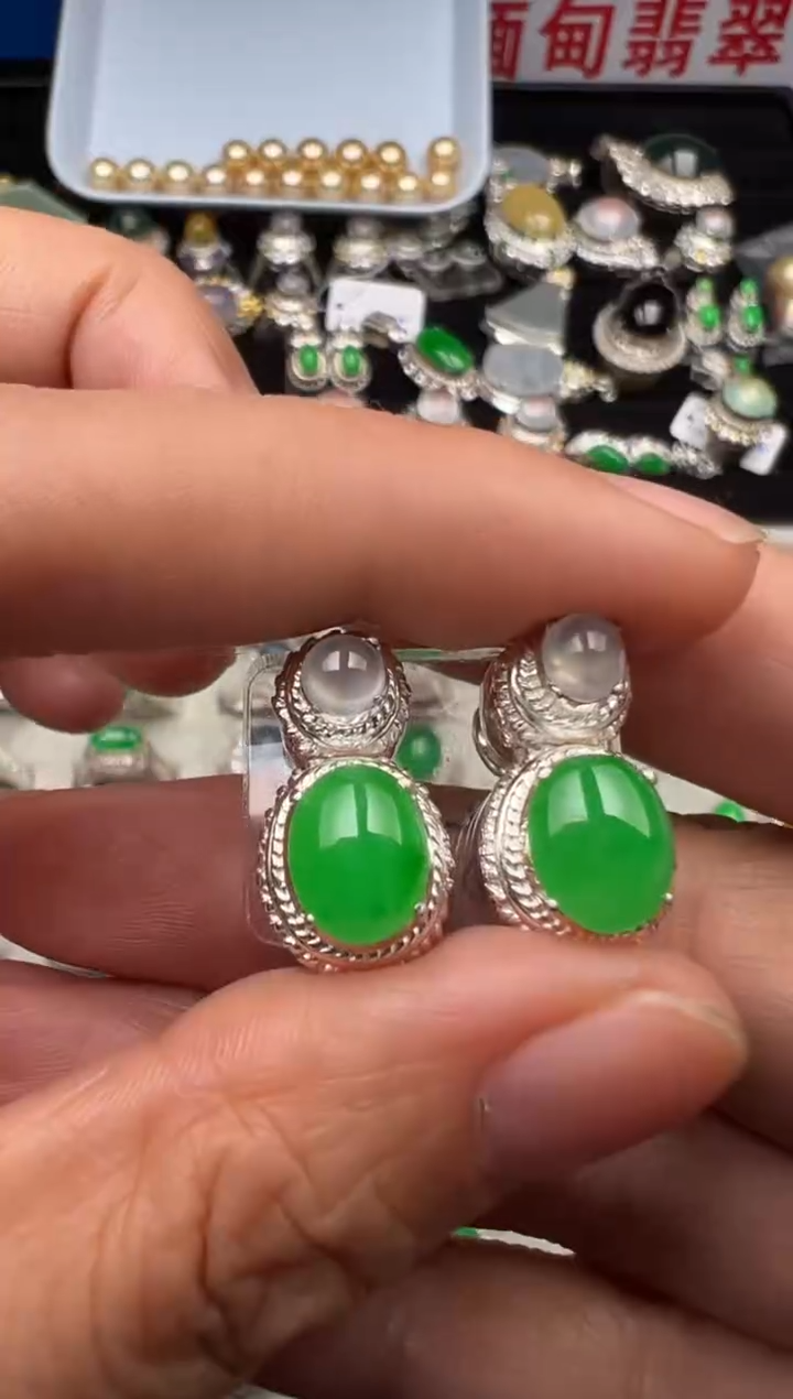 【闪购商品】定制翡翠未镶嵌A货翡翠