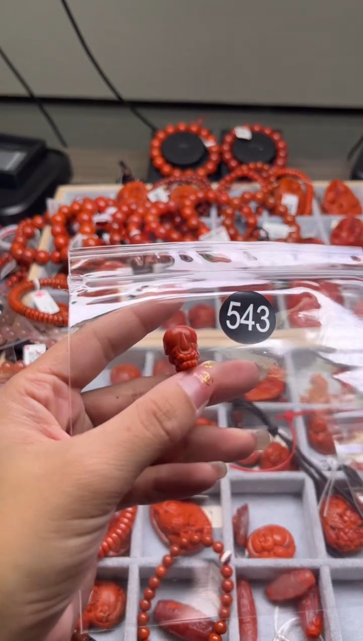 【闪购商品】南红玛瑙珠宝奇石未镶嵌543-