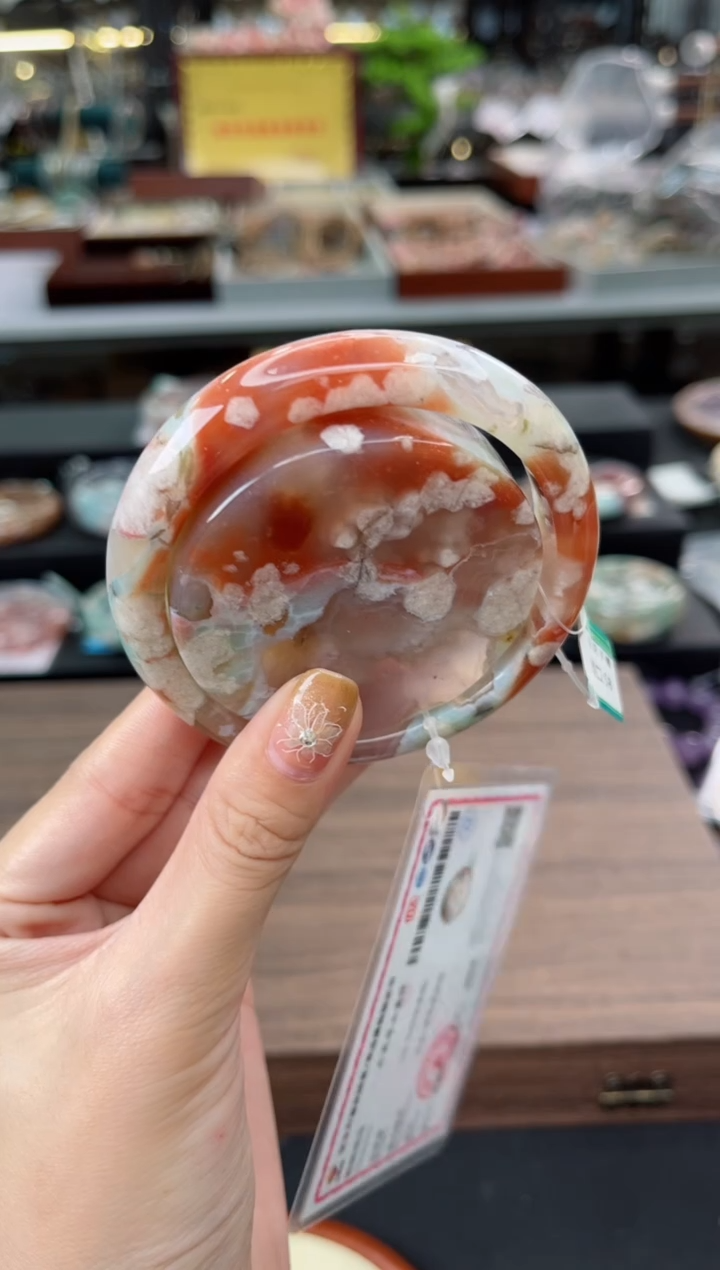 【闪购商品】石英质玉手镯未镶嵌58圈口（赠品镯心）2S930