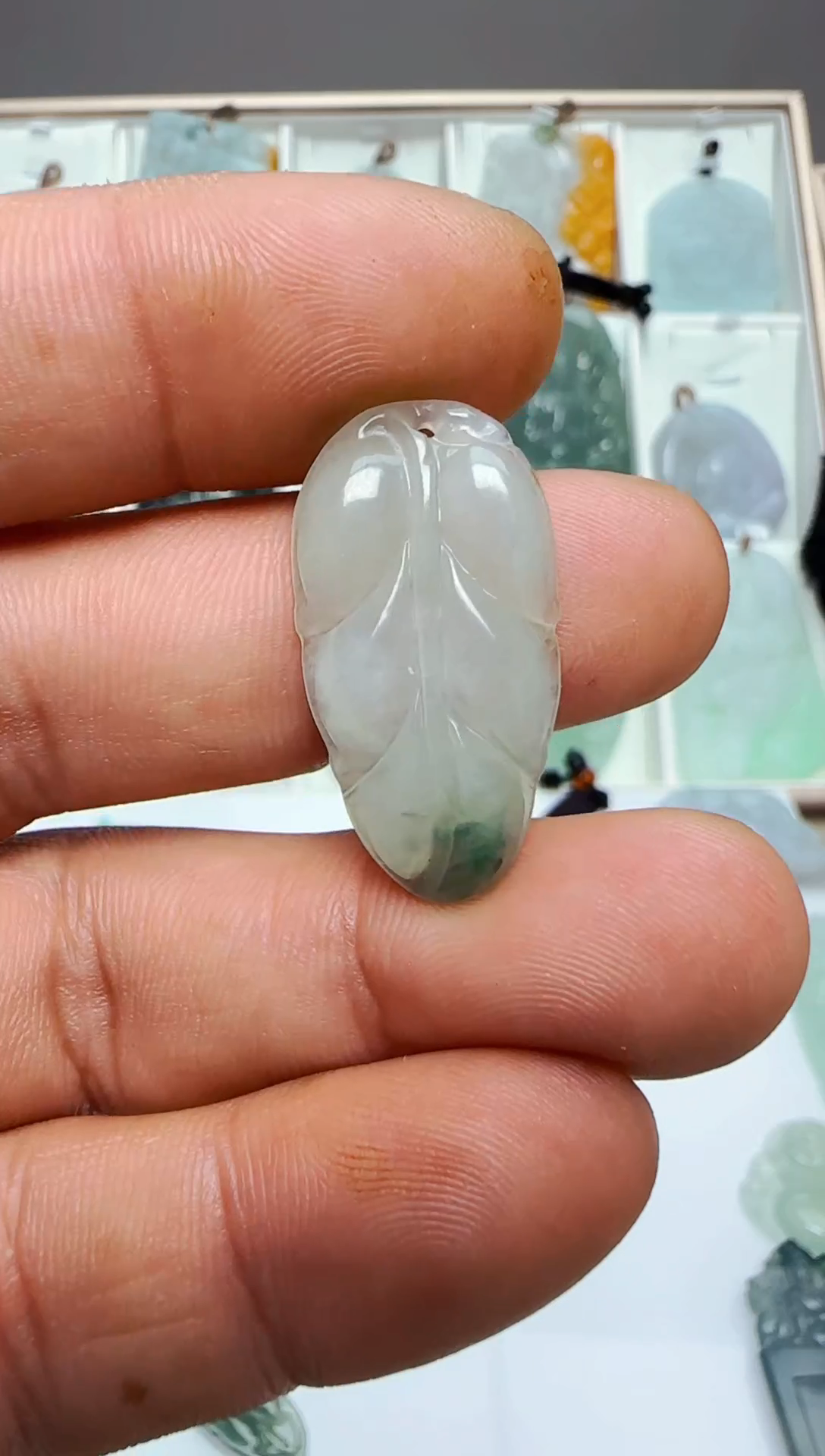 【闪购商品】翡翠颈饰未镶嵌缅甸天然A货翡翠