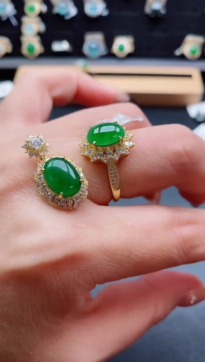 吊坠(赠链)银S925镶嵌翡翠1