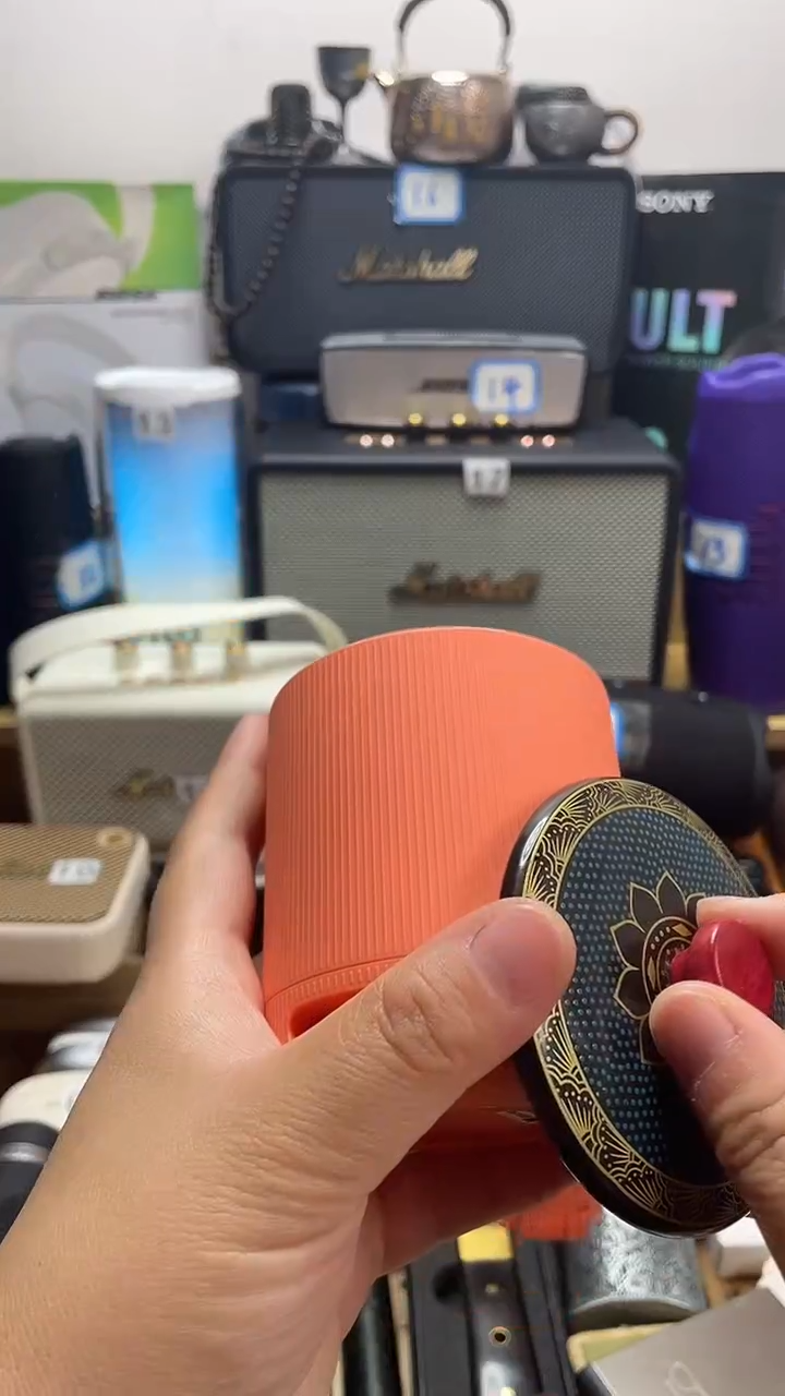 瓷片闪购商品 如图所示