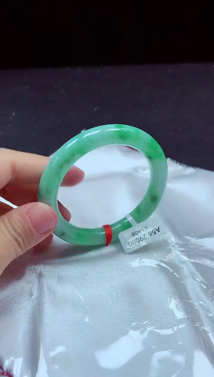 【闪购商品】翡翠手镯未镶嵌镯子56+