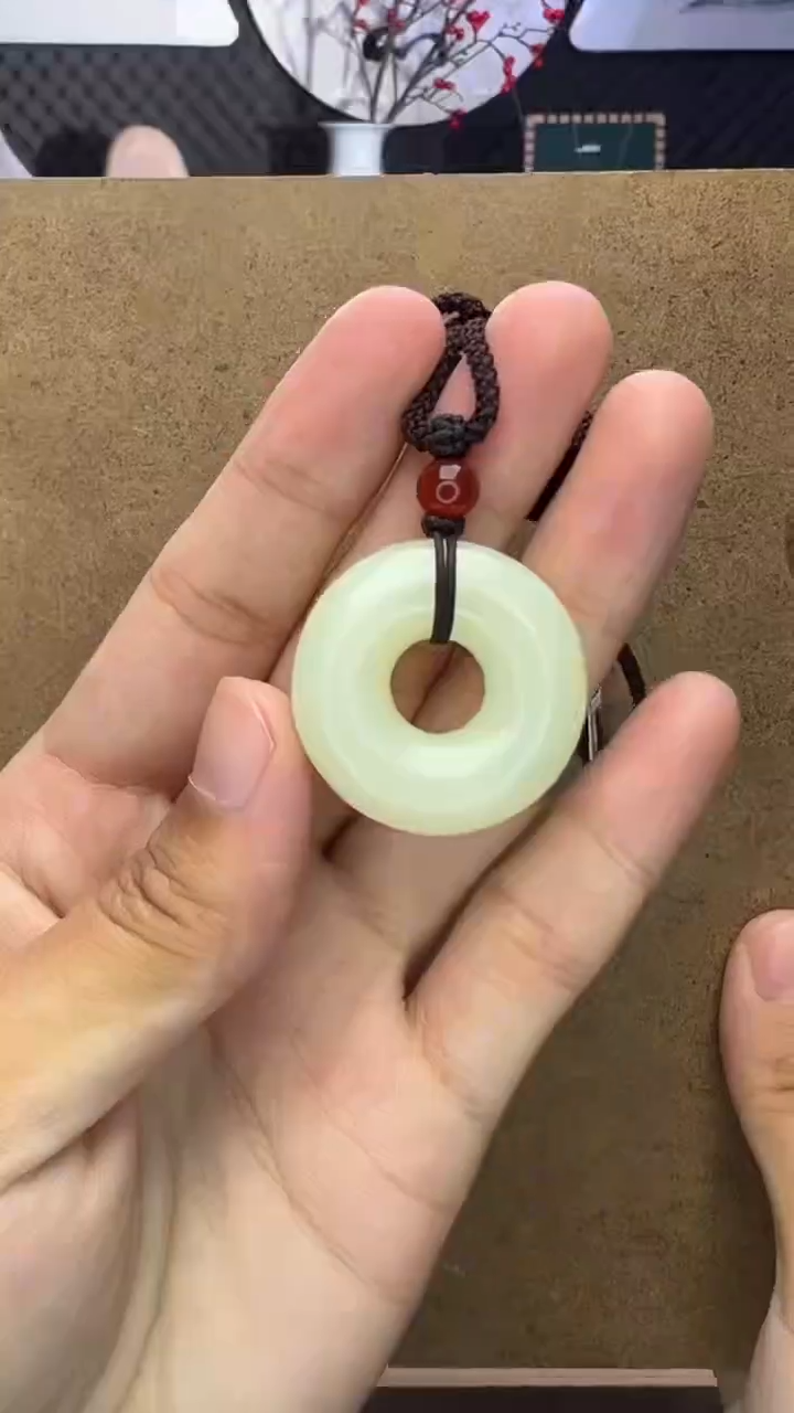 和田玉未镶嵌颈饰D