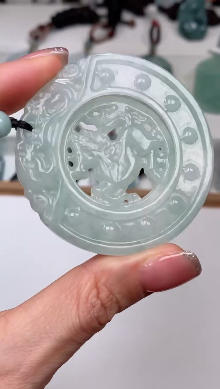 【闪购商品】翡翠颈饰未镶嵌吊坠