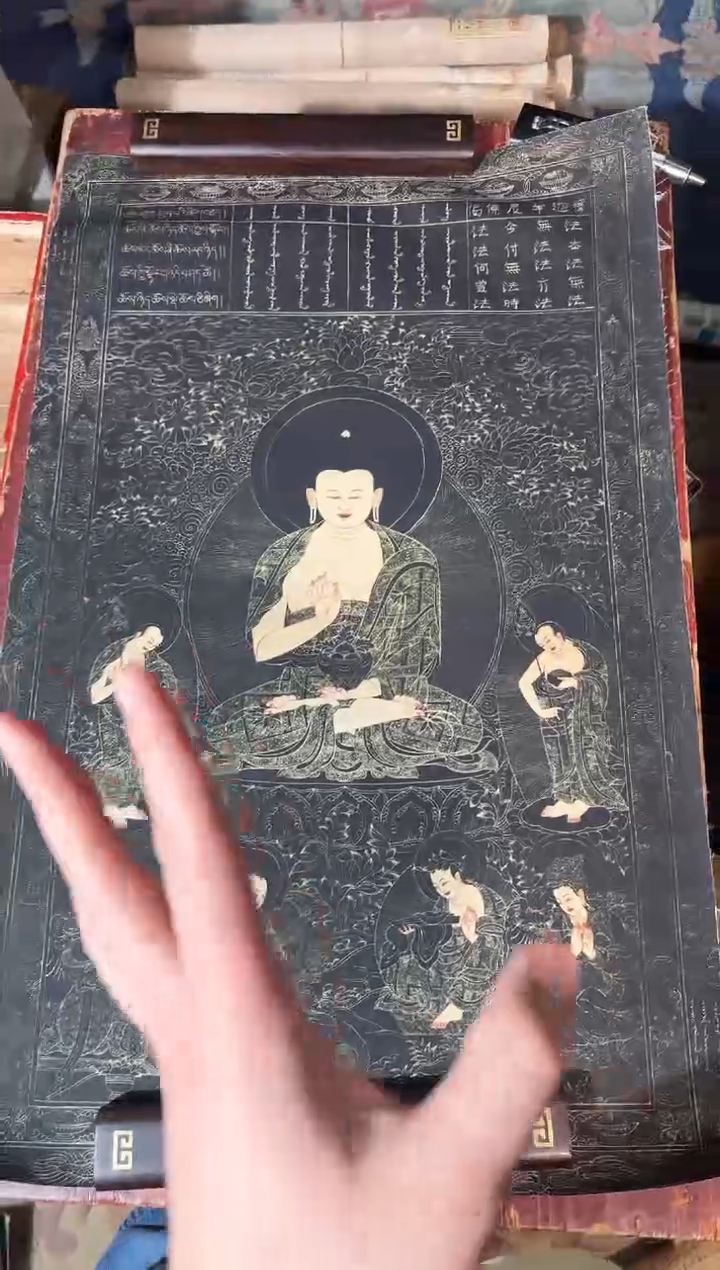 卷轴画龙妹的唐卡tk16