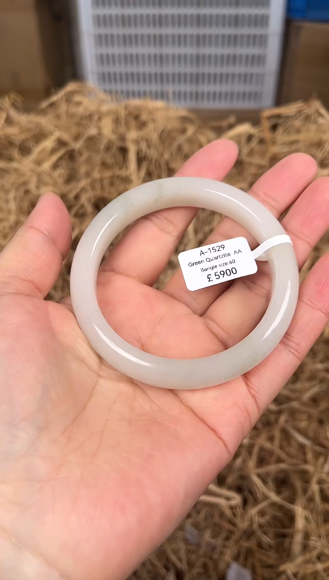 未镶嵌手镯石英质玉编码A1529