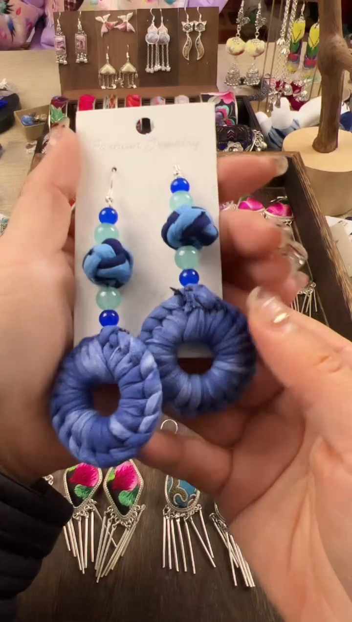 【闪购商品】织绣民族风老绣饰品188