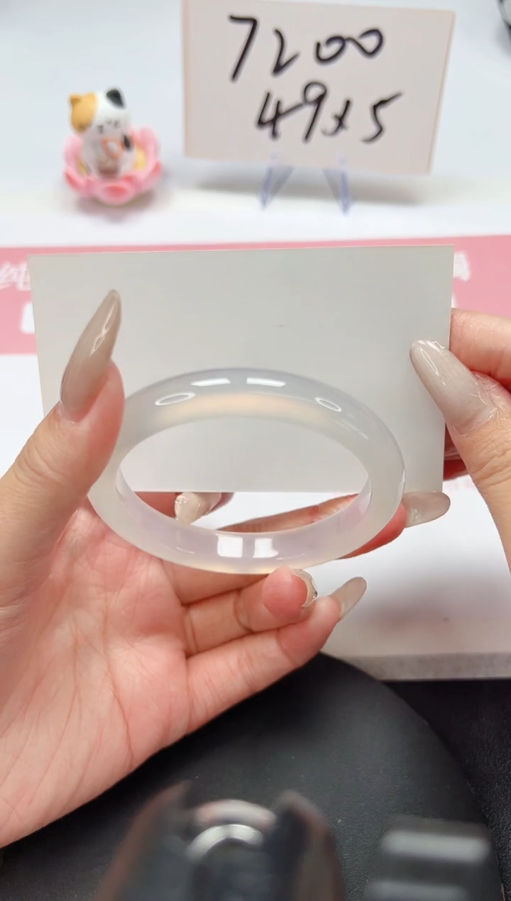 【闪购商品】石英质玉手镯未镶嵌A106-56.5