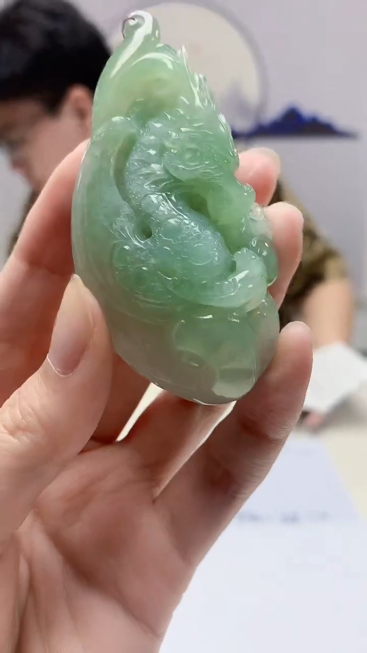 【闪购商品】定制翡翠未镶嵌4688zm-毛货挂件龙牌70