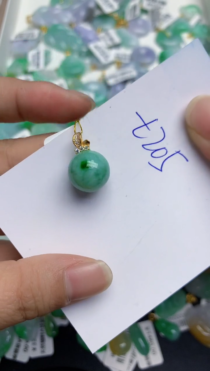 翡翠未镶嵌颈饰11111111