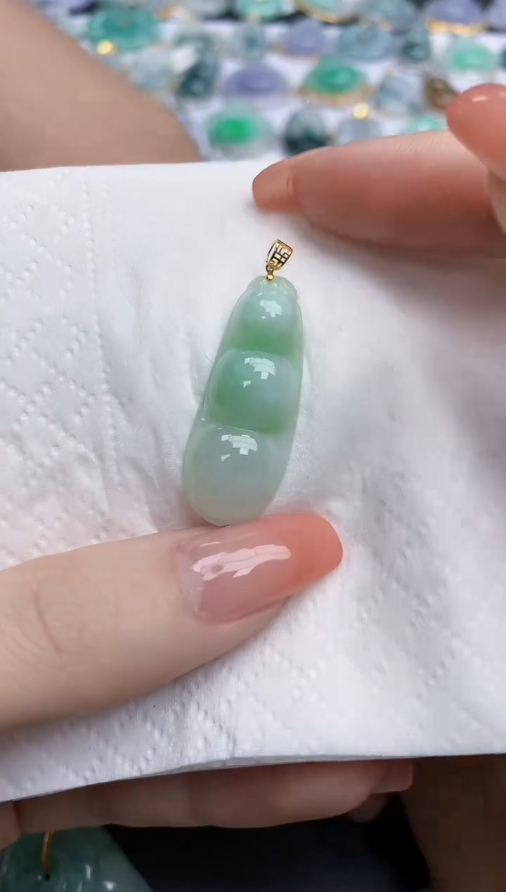 【闪购商品】翡翠颈饰未镶嵌天然缅甸翡翠A货