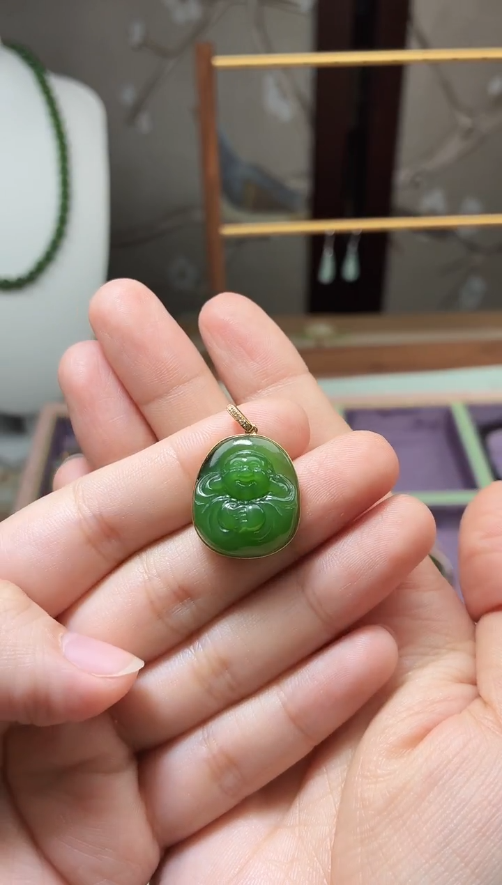 吊坠(不含链)18K金镶嵌和田玉（碧玉）18K镶小佛公吊坠