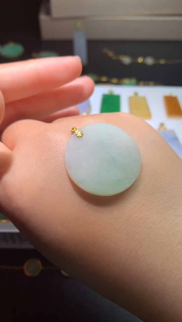 【闪购商品】翡翠颈饰18K金镶嵌净货