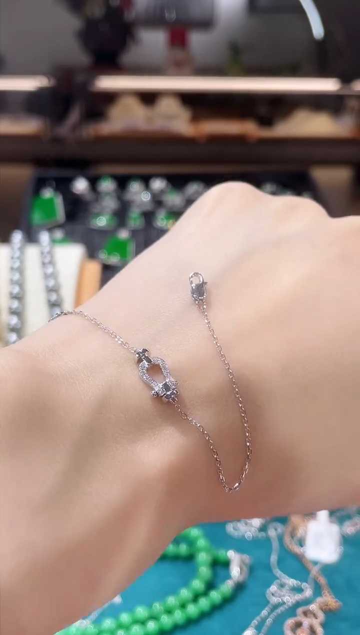 【闪购商品】钻石手链18K金镶嵌手链