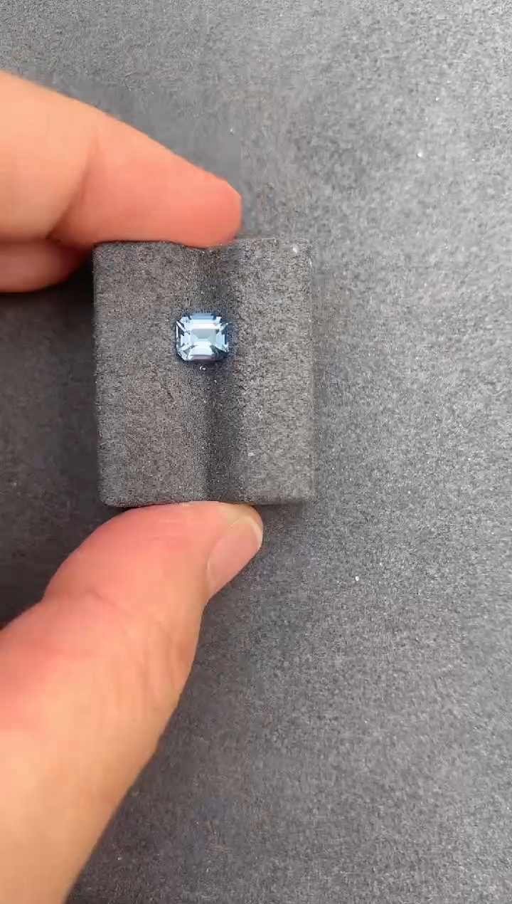 【闪购商品】尖晶石裸石未镶嵌1ct蓝尖晶