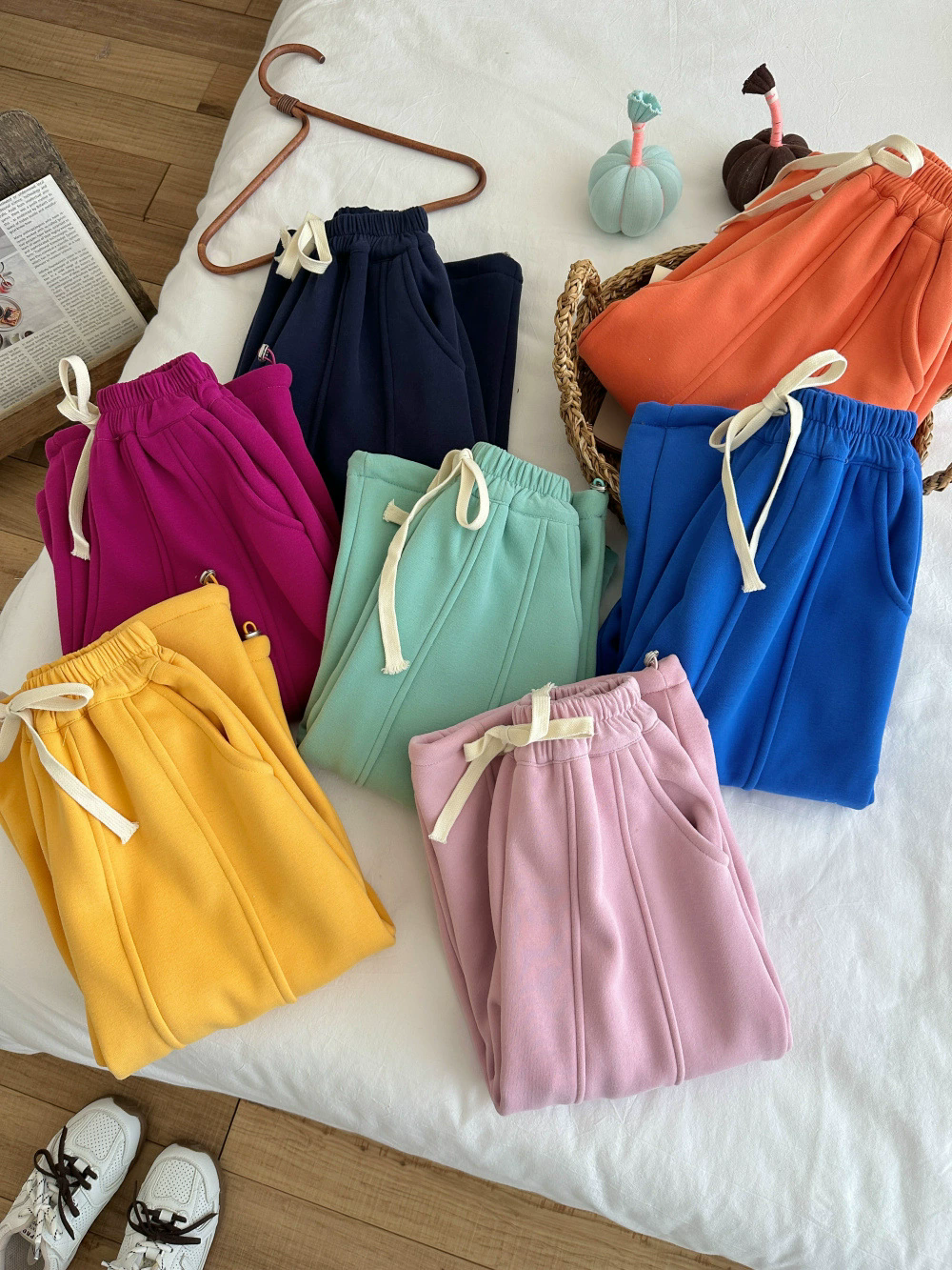 2025男女童加厚百搭卫裤儿童休闲宽松收脚一体绒裤子