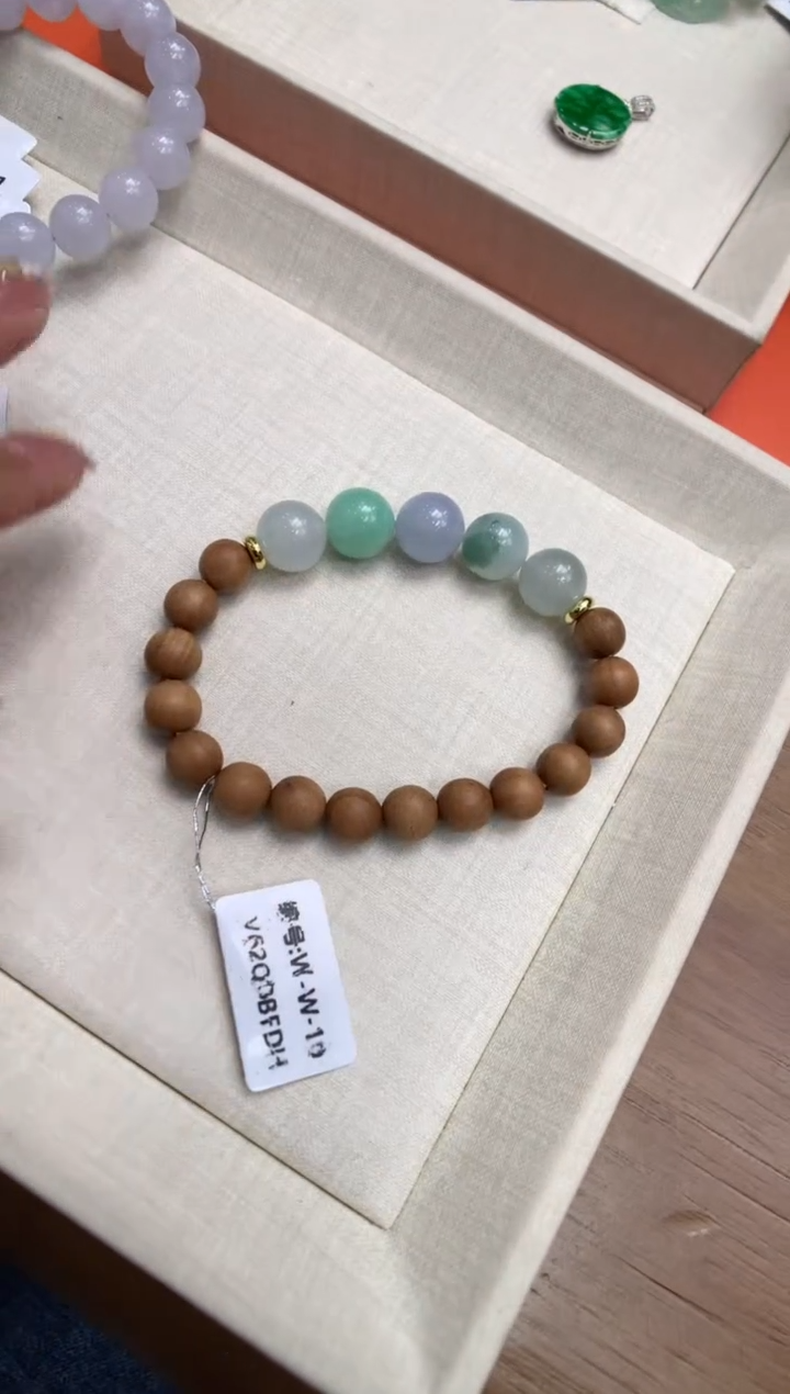【闪购商品】翡翠手串未镶嵌手串
