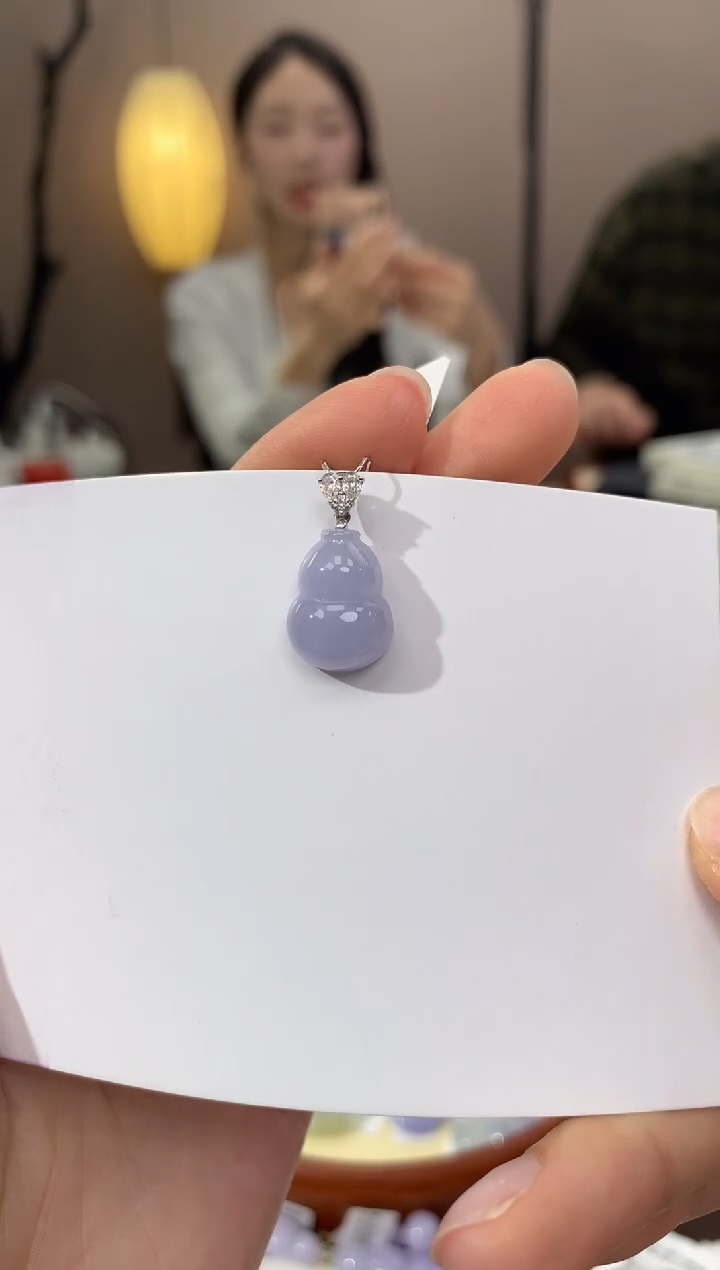 翡翠18K金镶嵌颈饰天然缅甸a货翡翠